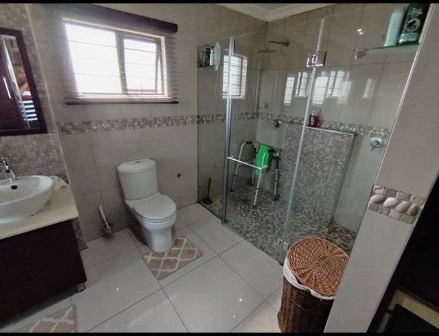 4 BEDROOM HOUSE FOR SALE IN WOODVIEW